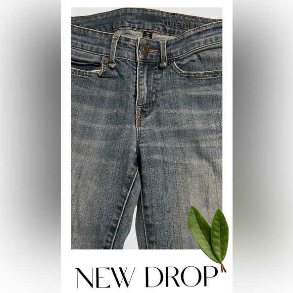 Gap Premium Straight Leg Jeans 2 / 26R - Picture 3 of 6